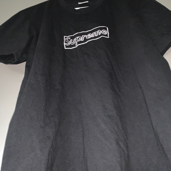 Supreme Tee - Picture 3 of 10